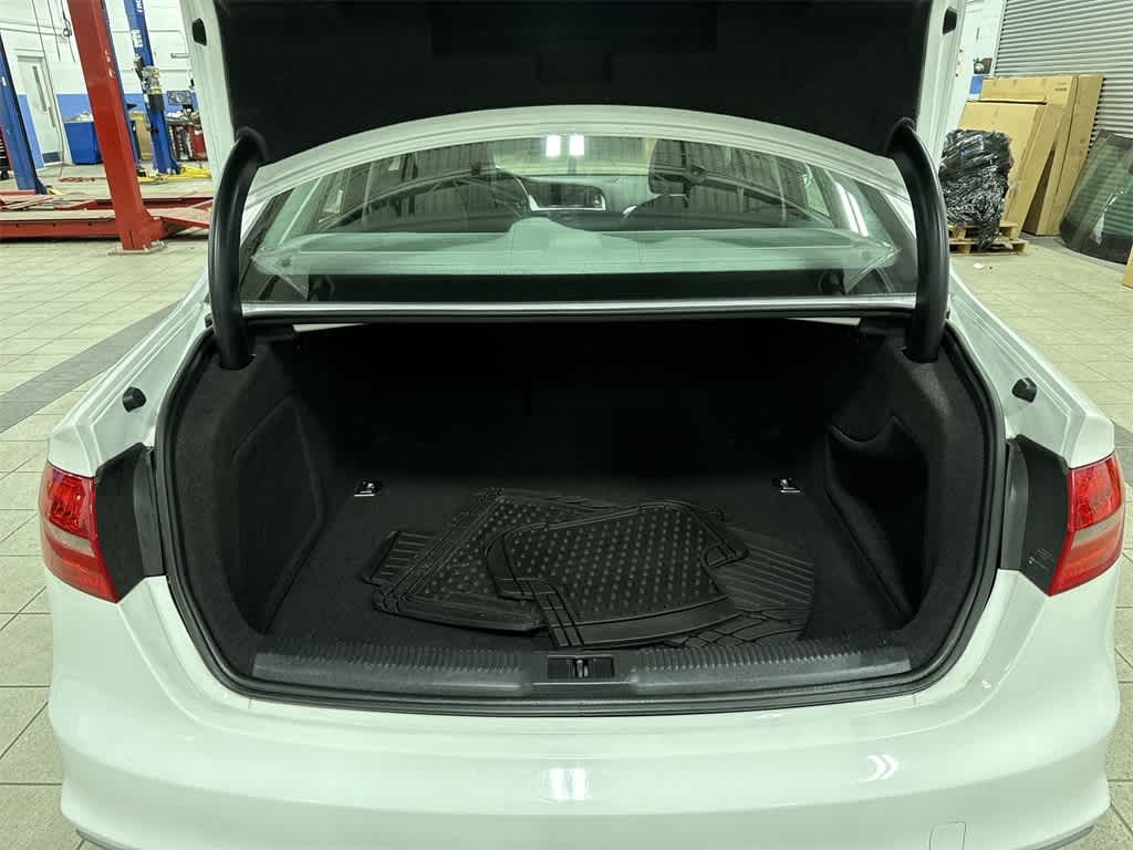 Thumbnail: 2014 Audi A4 - 11