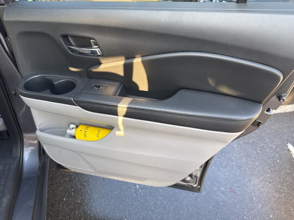 Thumbnail: 2016 Honda Pilot - 20