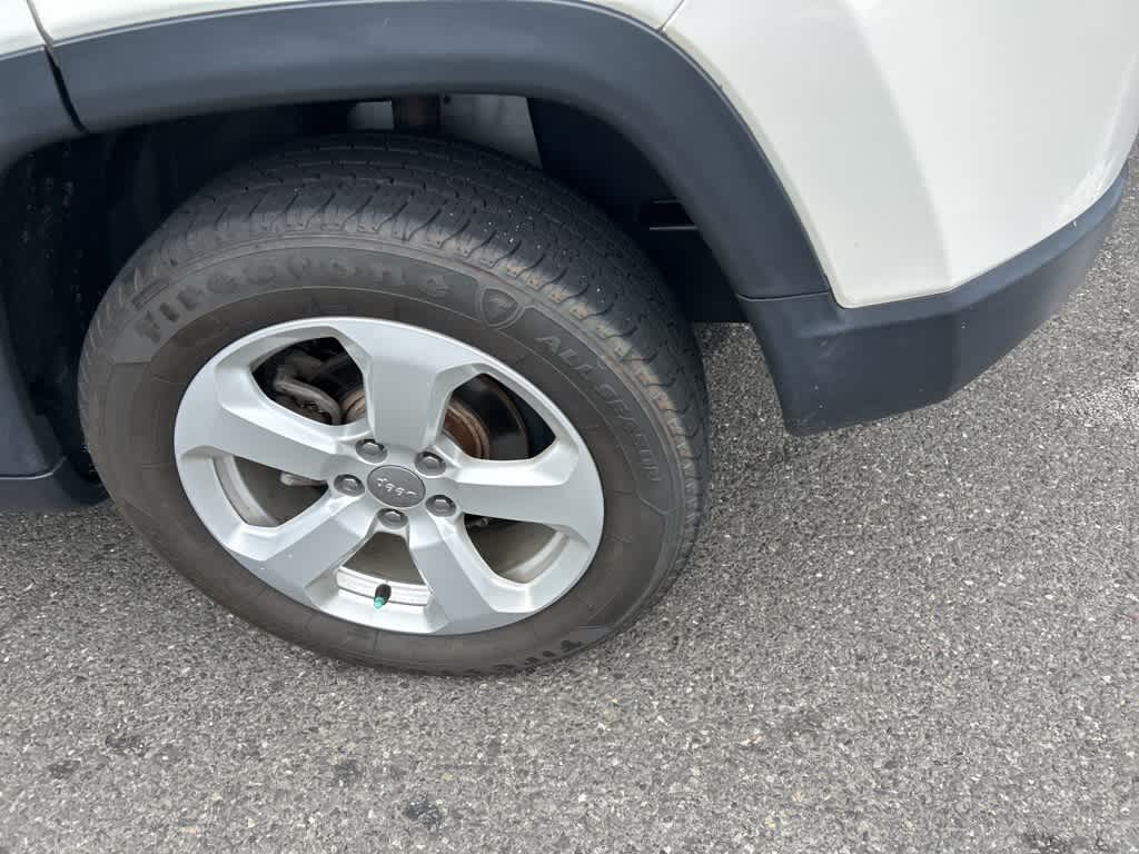 Thumbnail: 2018 Jeep Compass - 12