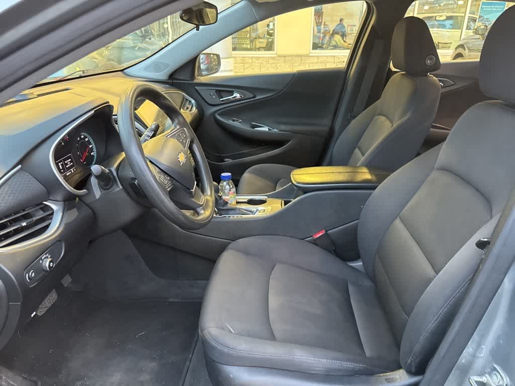 Thumbnail: 2024 Chevrolet Malibu - 8