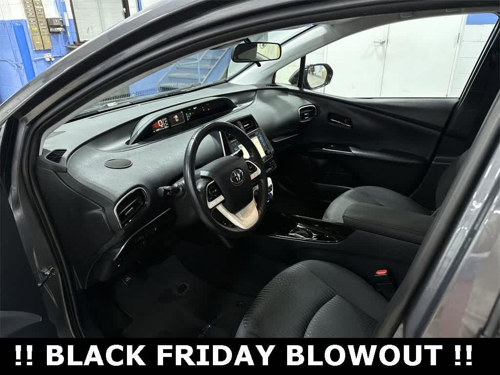 Thumbnail: 2017 Toyota Prius Prime - 28