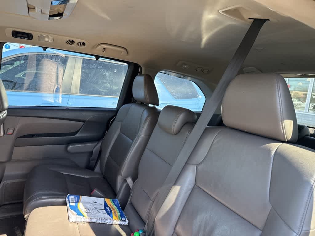 Thumbnail: 2013 Honda Odyssey - 16