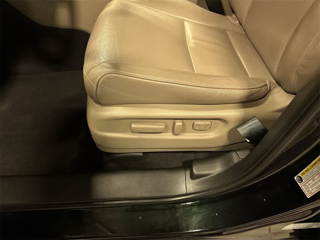 Thumbnail: 2019 Honda Pilot - 24