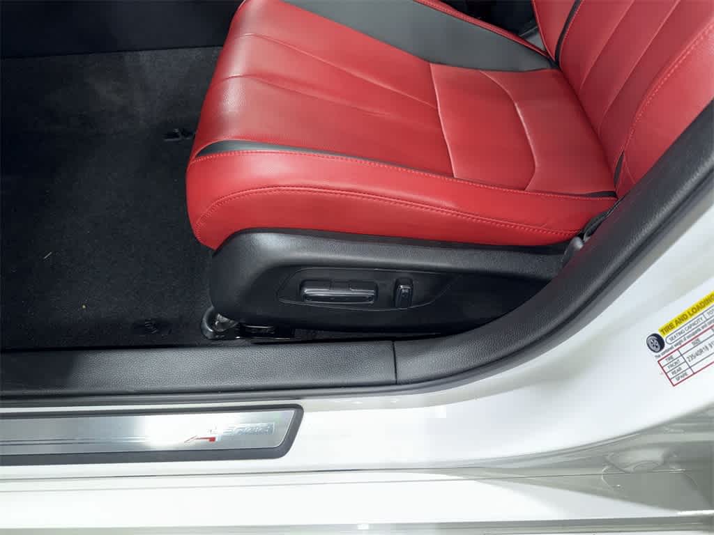 Thumbnail: 2023 Acura Integra - 23