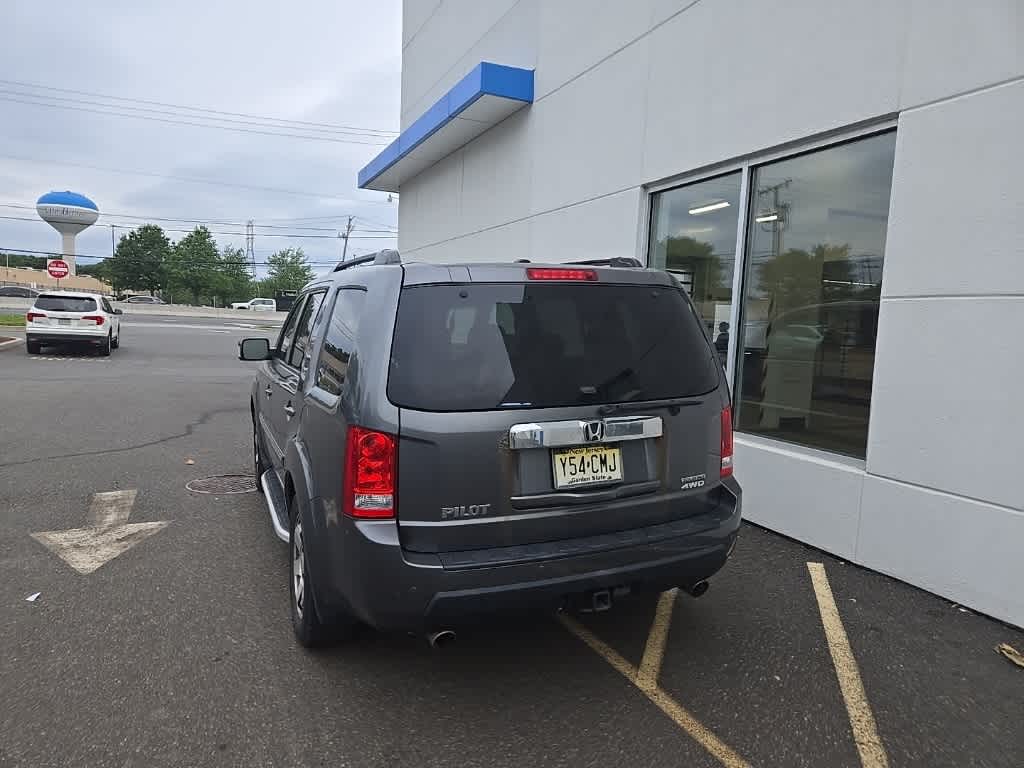 Thumbnail: 2011 Honda Pilot - 12