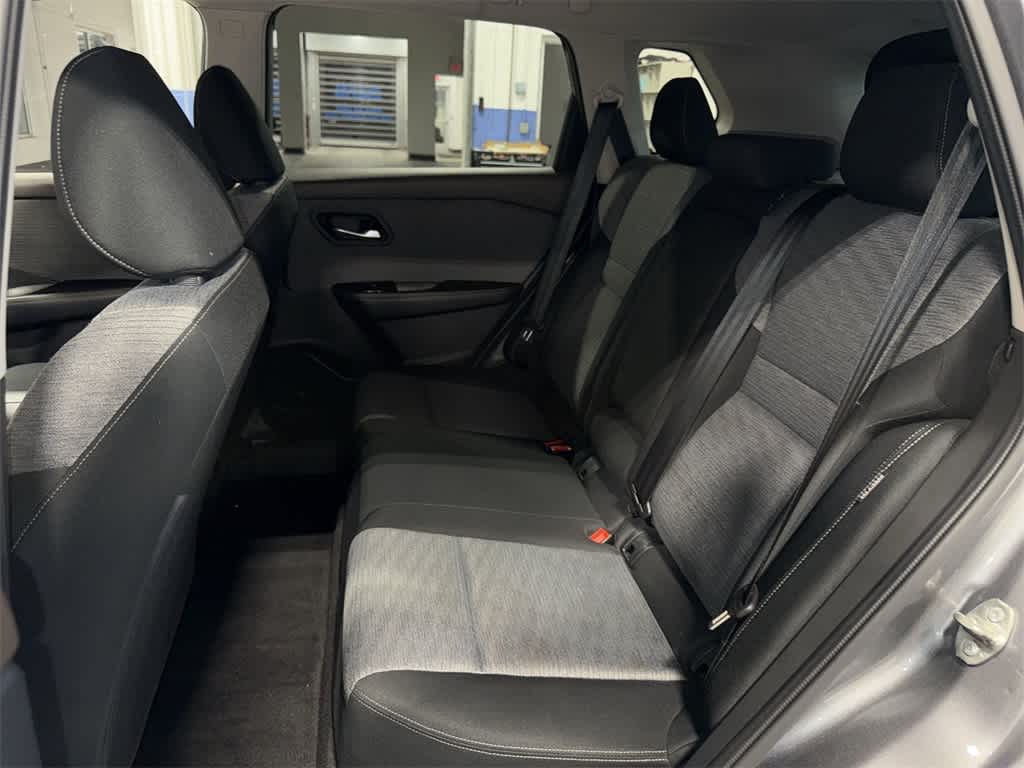 Thumbnail: 2023 Nissan Rogue - 17