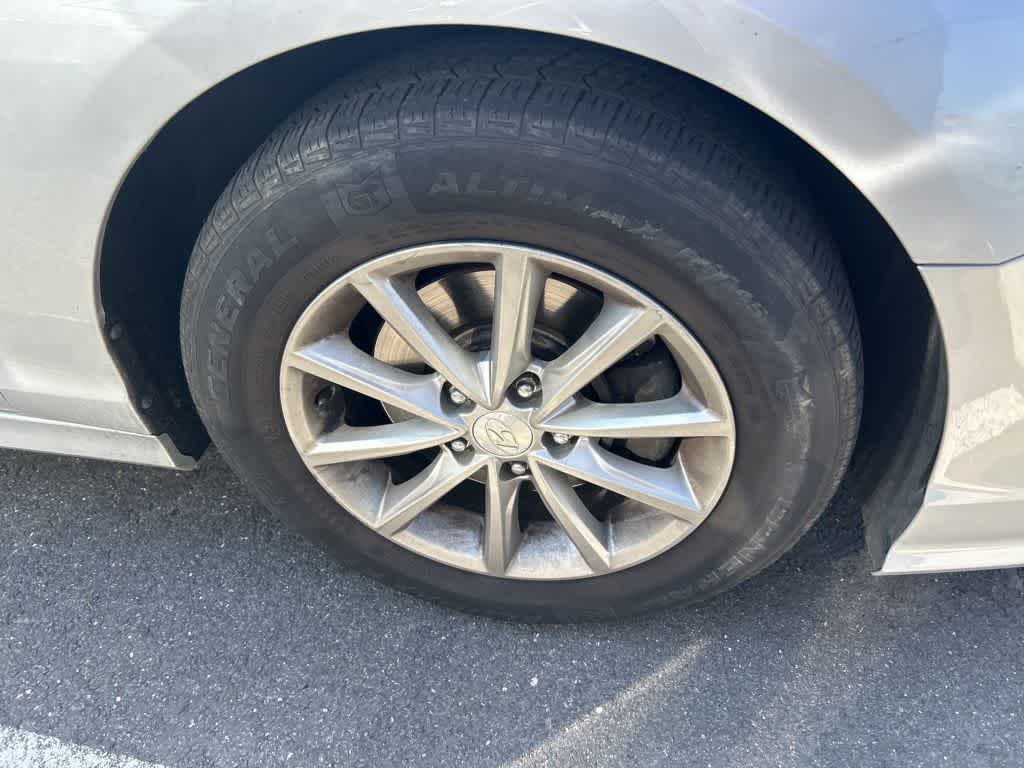 Thumbnail: 2019 Hyundai Sonata - 19