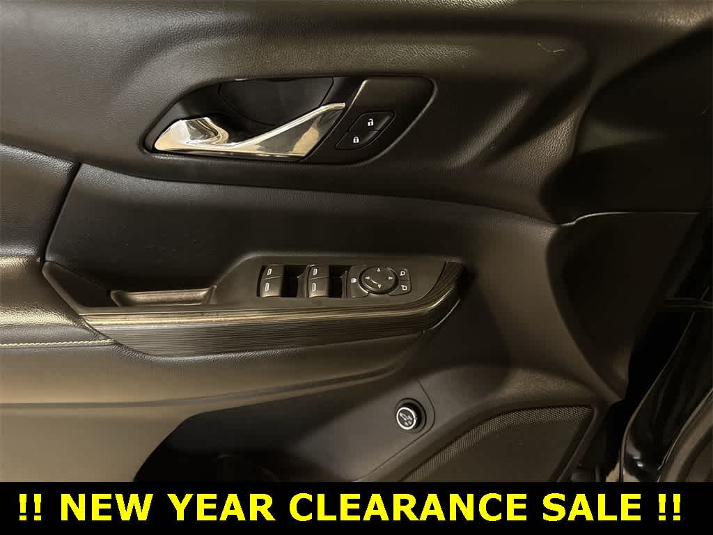 Thumbnail: 2017 GMC Acadia - 24