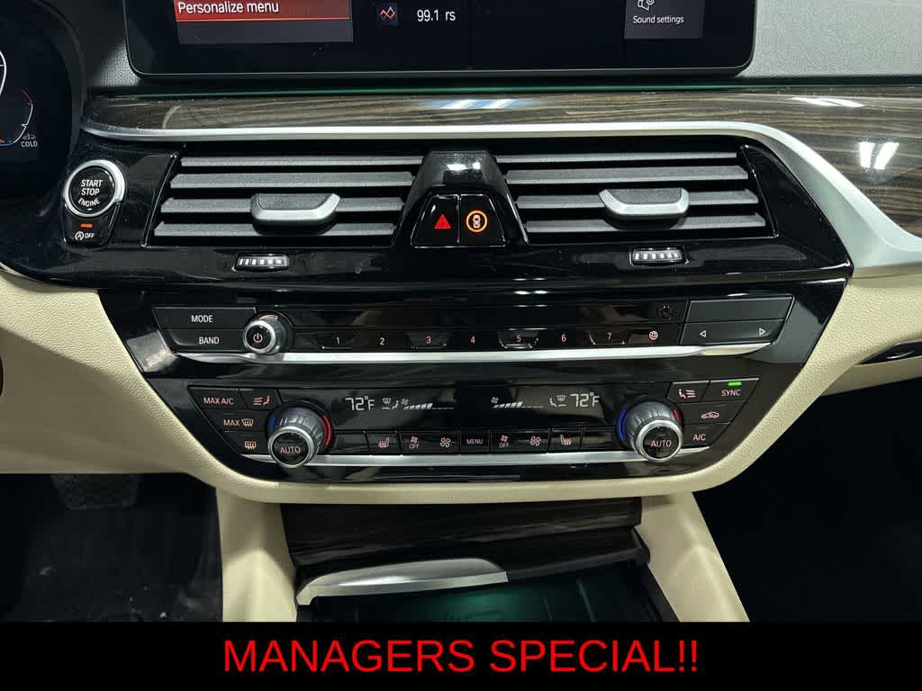 Thumbnail: 2023 BMW 5 Series - 22