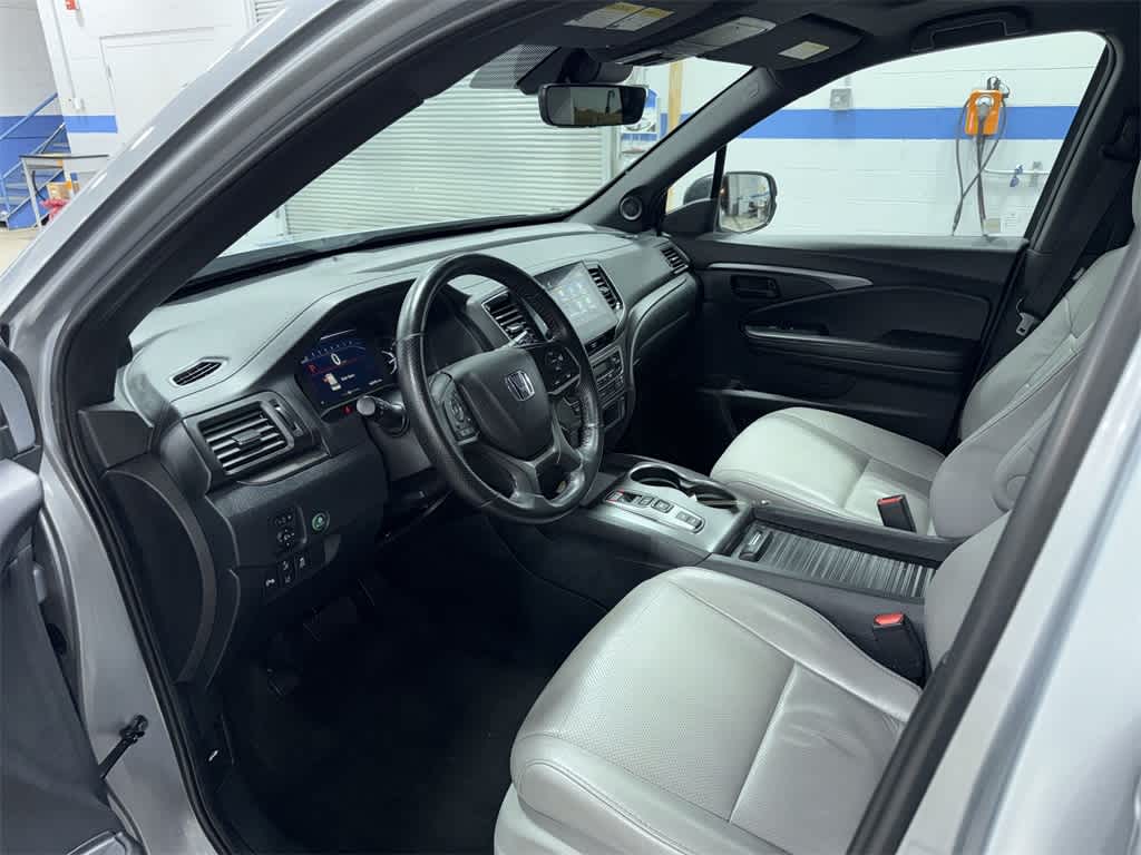 Thumbnail: 2023 Honda Passport - 28