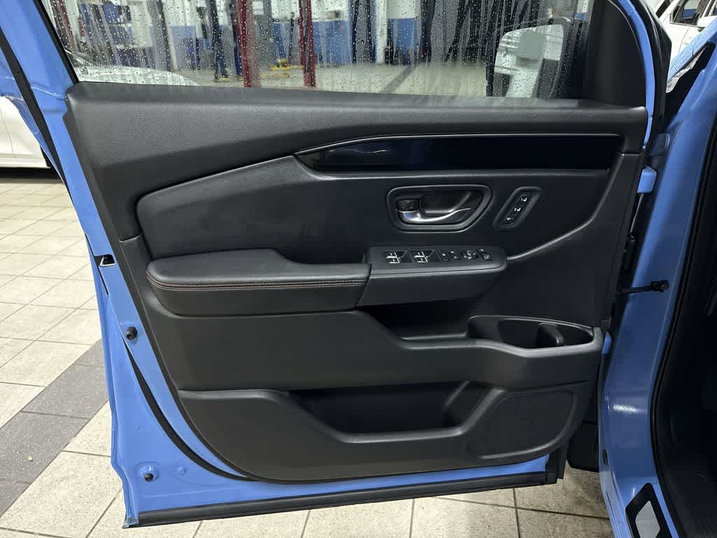 Thumbnail: 2025 Honda Pilot - 33