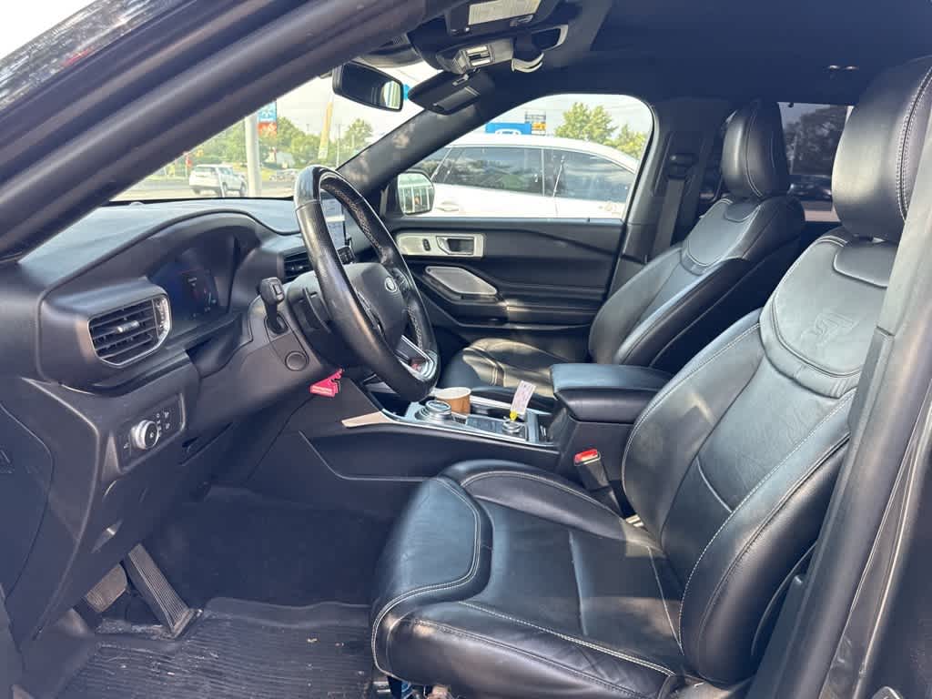 Thumbnail: 2020 Ford Explorer - 8