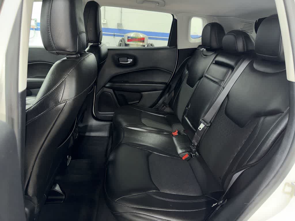 Thumbnail: 2018 Jeep Compass - 17