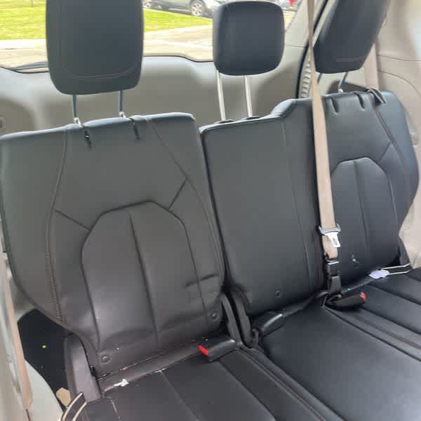 Thumbnail: 2017 Chrysler Pacifica - 17