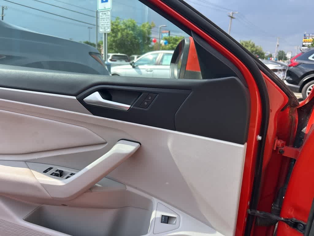 Thumbnail: 2019 Volkswagen Jetta - 23