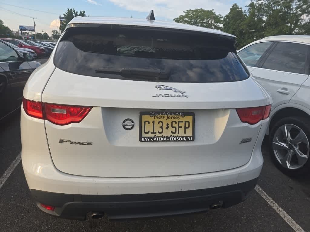 Thumbnail: 2020 Jaguar F-Pace - 10