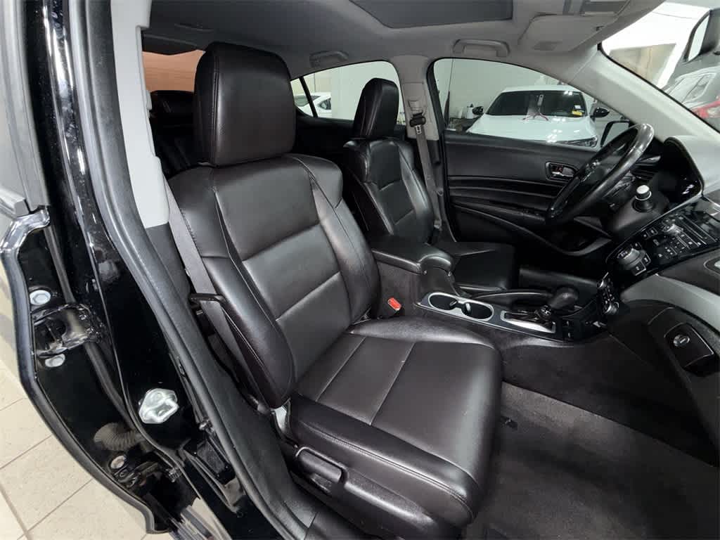 Thumbnail: 2017 Acura ILX - 16