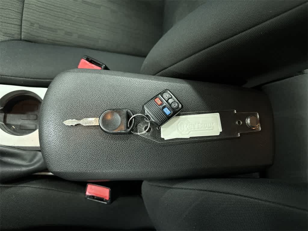 Thumbnail: 2010 Ford Focus - 30