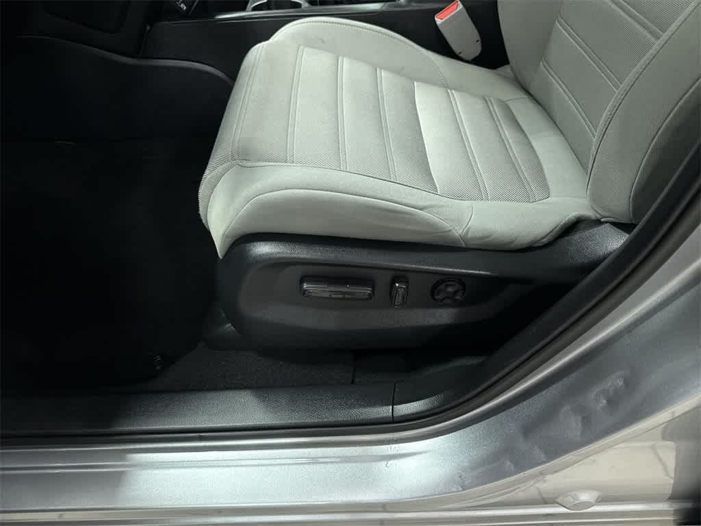 Thumbnail: 2022 Honda CR-V - 23