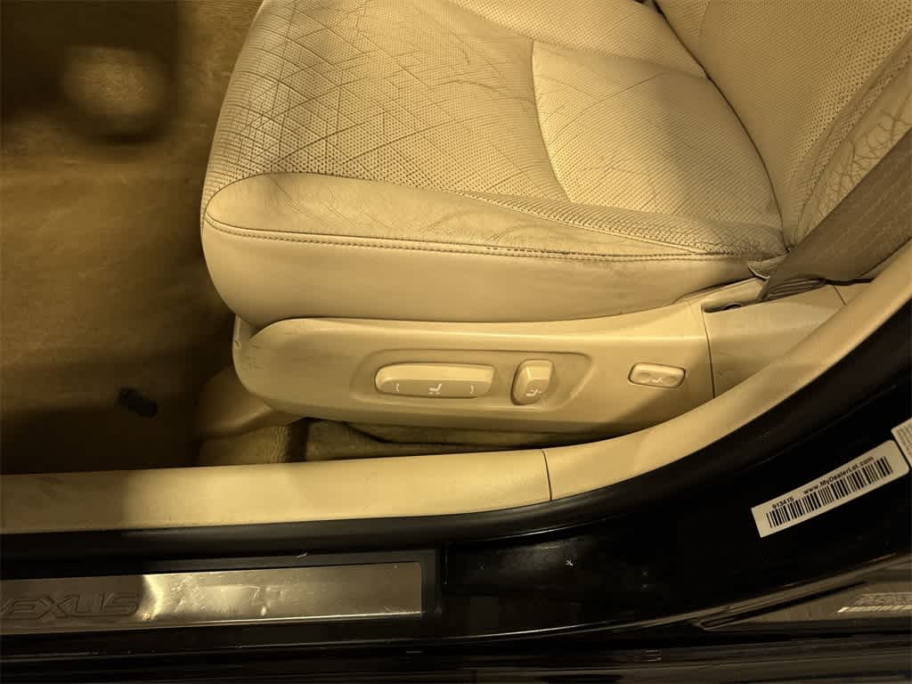 Thumbnail: 2011 Lexus ES - 24