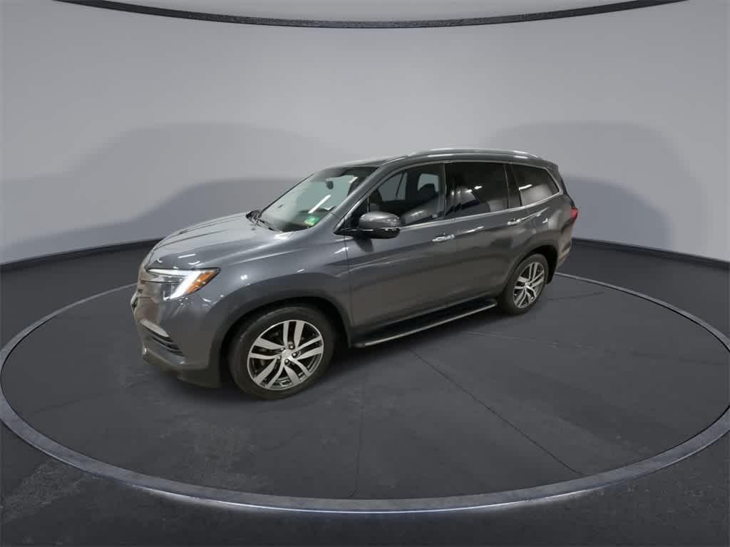 Thumbnail: 2016 Honda Pilot - 4
