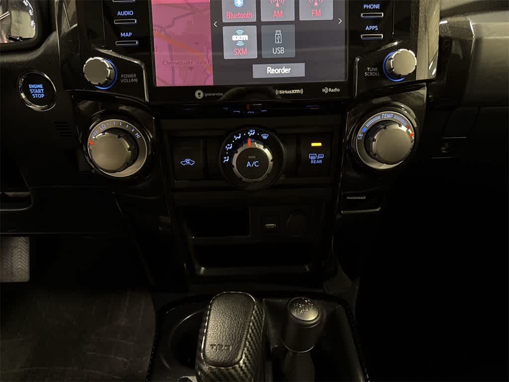 Thumbnail: 2022 Toyota 4Runner - 22