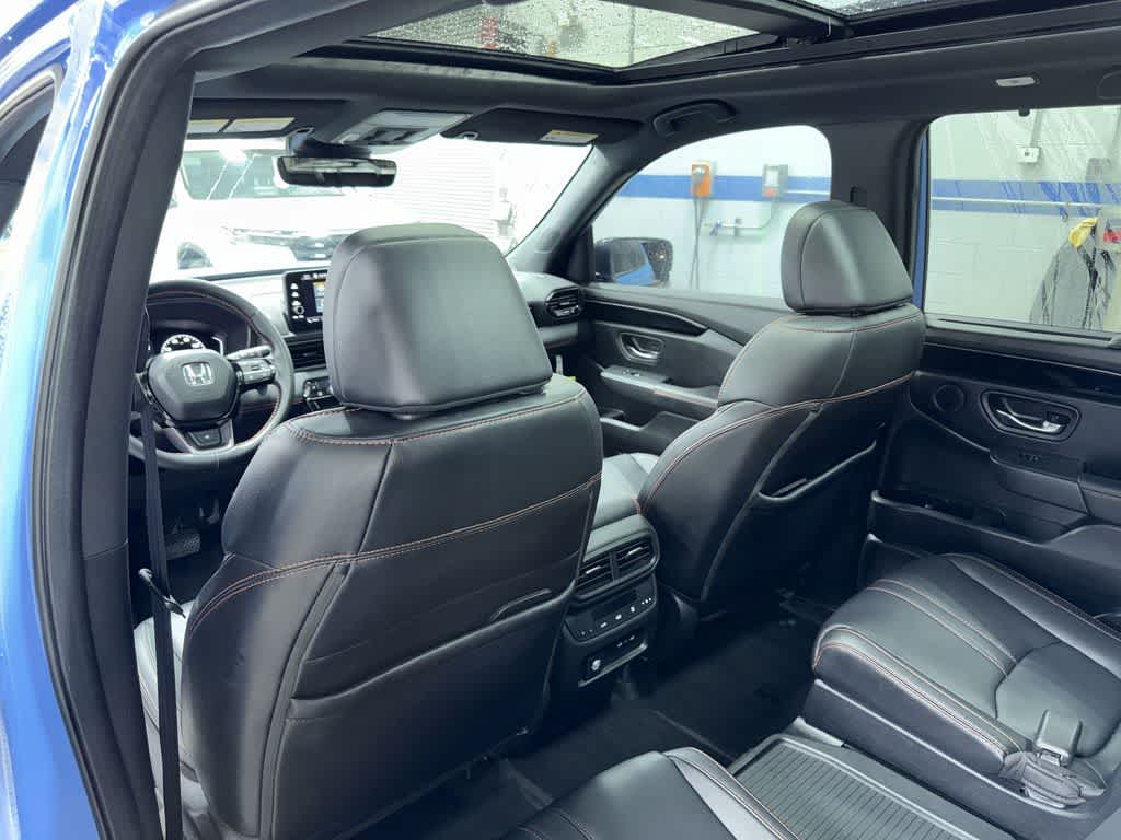 Thumbnail: 2025 Honda Pilot - 31