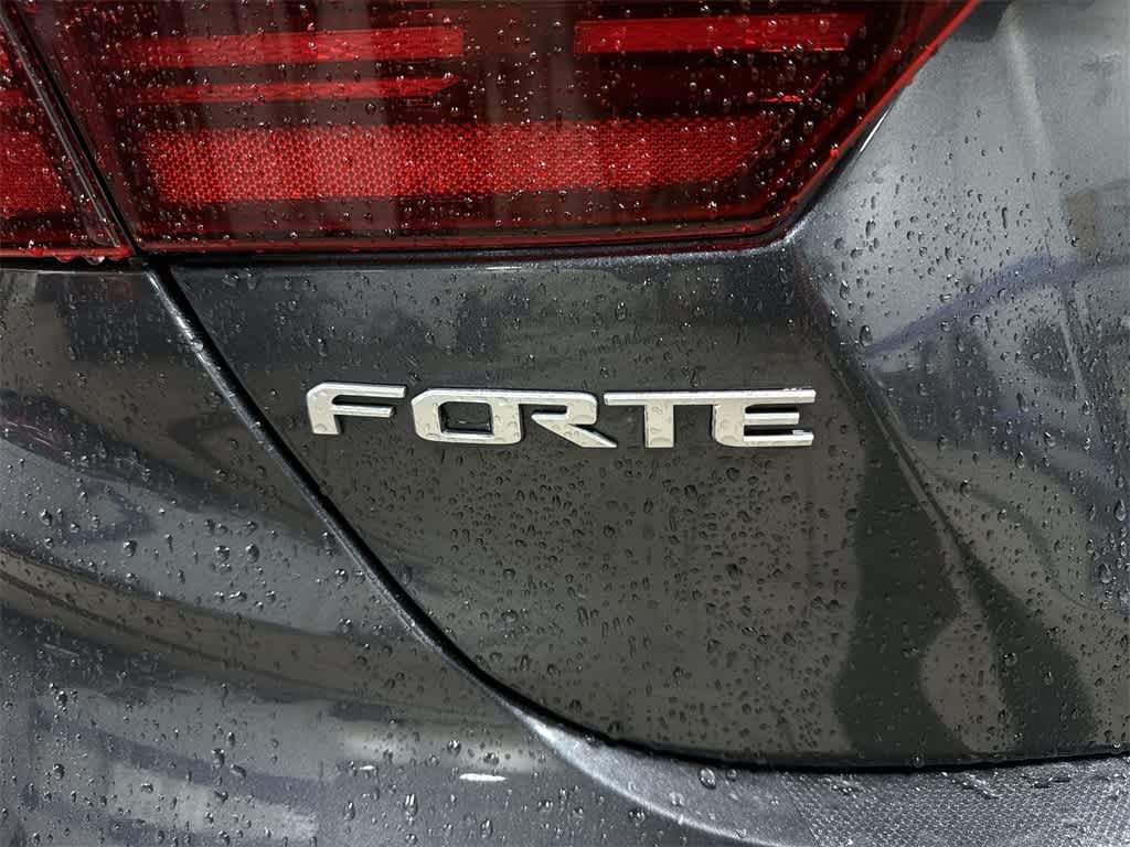 Thumbnail: 2023 Kia Forte - 25