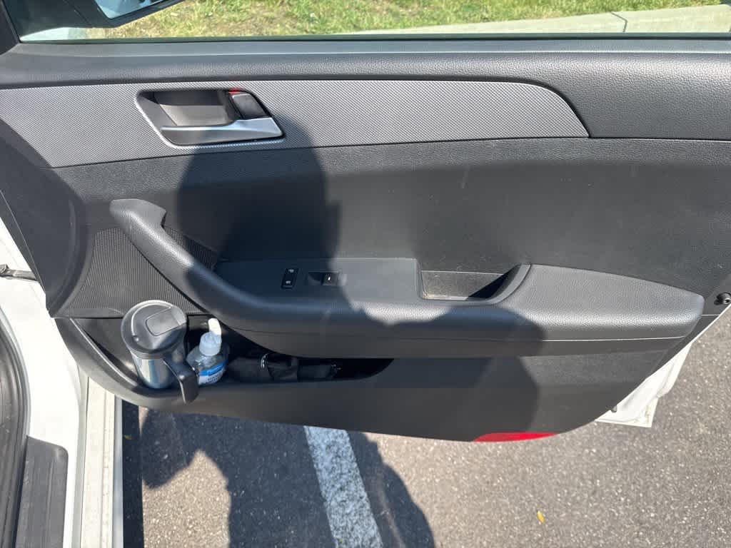 Thumbnail: 2019 Hyundai Sonata - 15