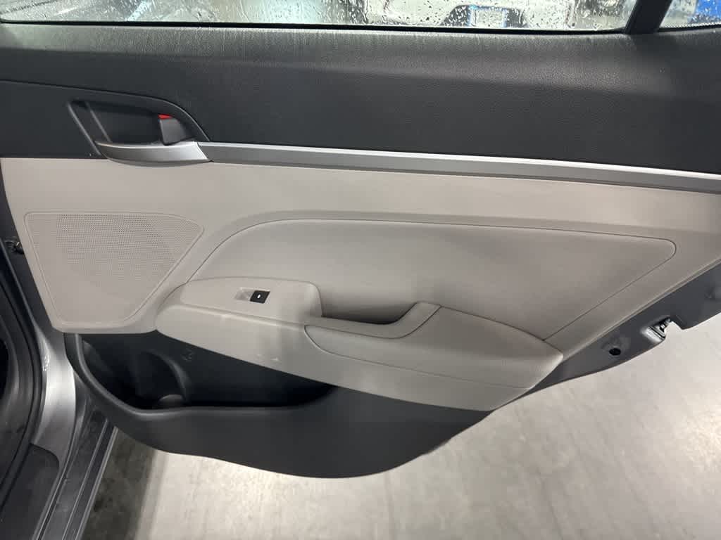 2019 Hyundai Elantra SEL 19