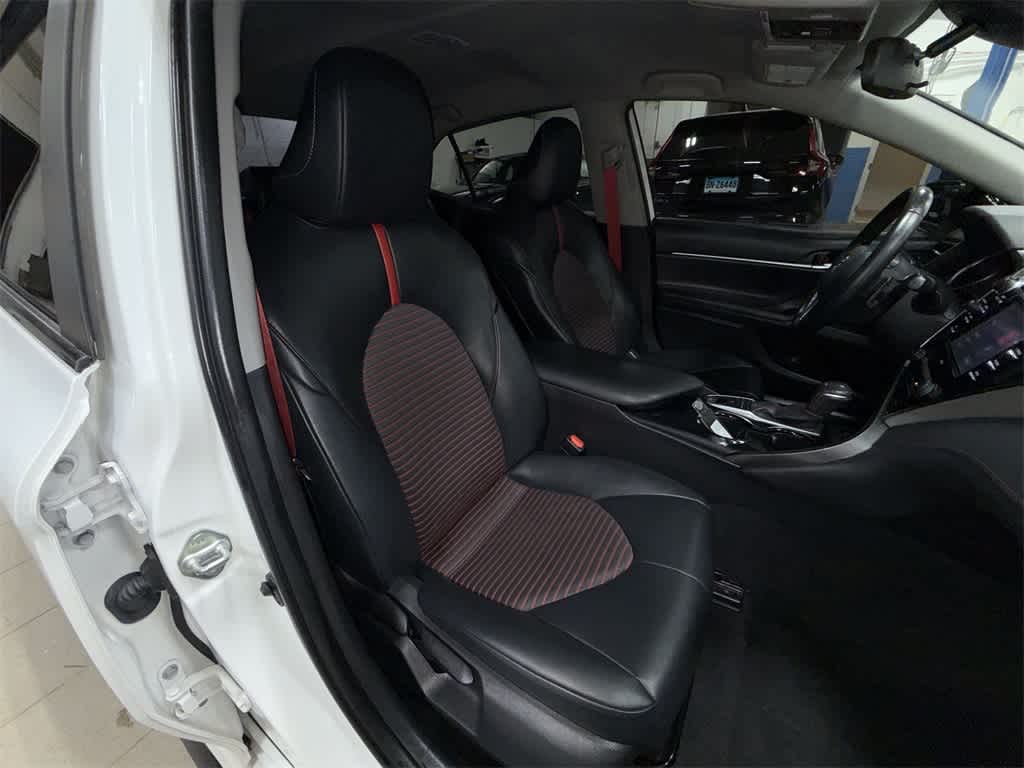 Thumbnail: 2020 Toyota Camry - 16