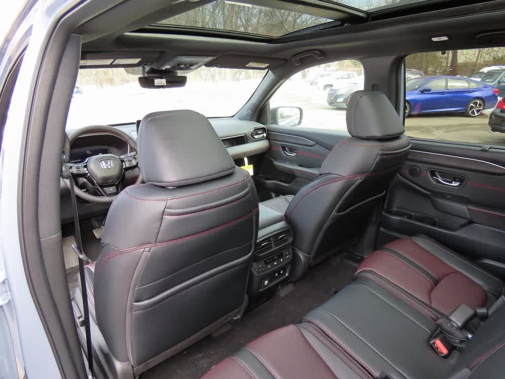 Thumbnail: 2026 Honda Pilot - 17