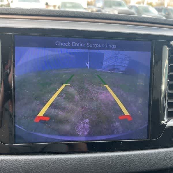 Thumbnail: 2017 Chrysler Pacifica - 21