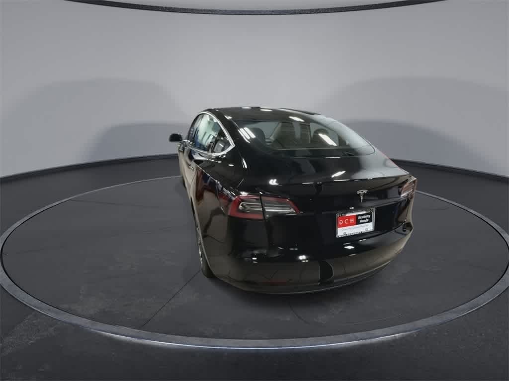 Thumbnail: 2019 Tesla Model 3 - 7