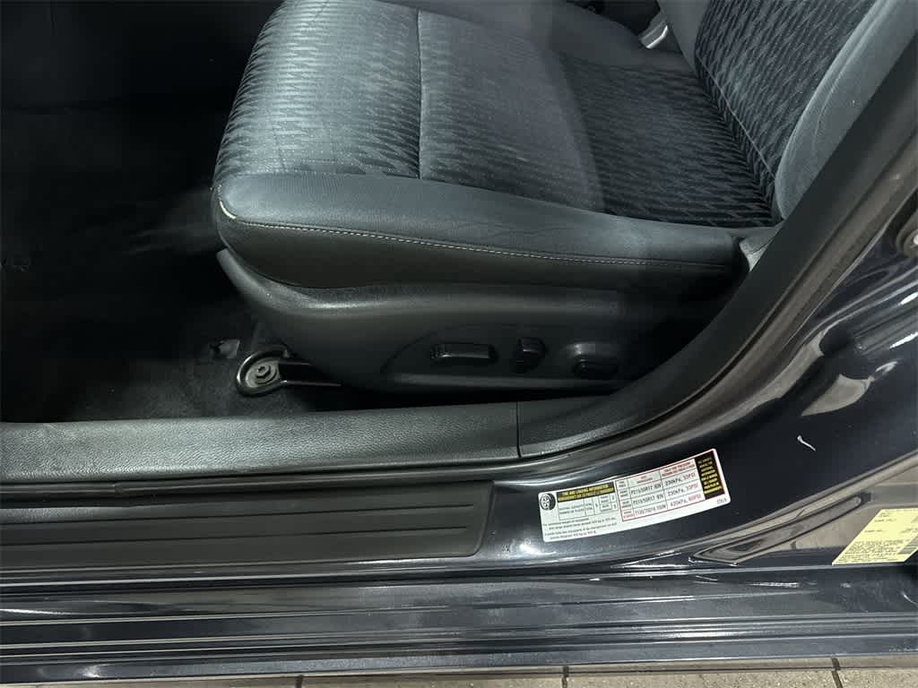 Thumbnail: 2017 Nissan Altima - 23