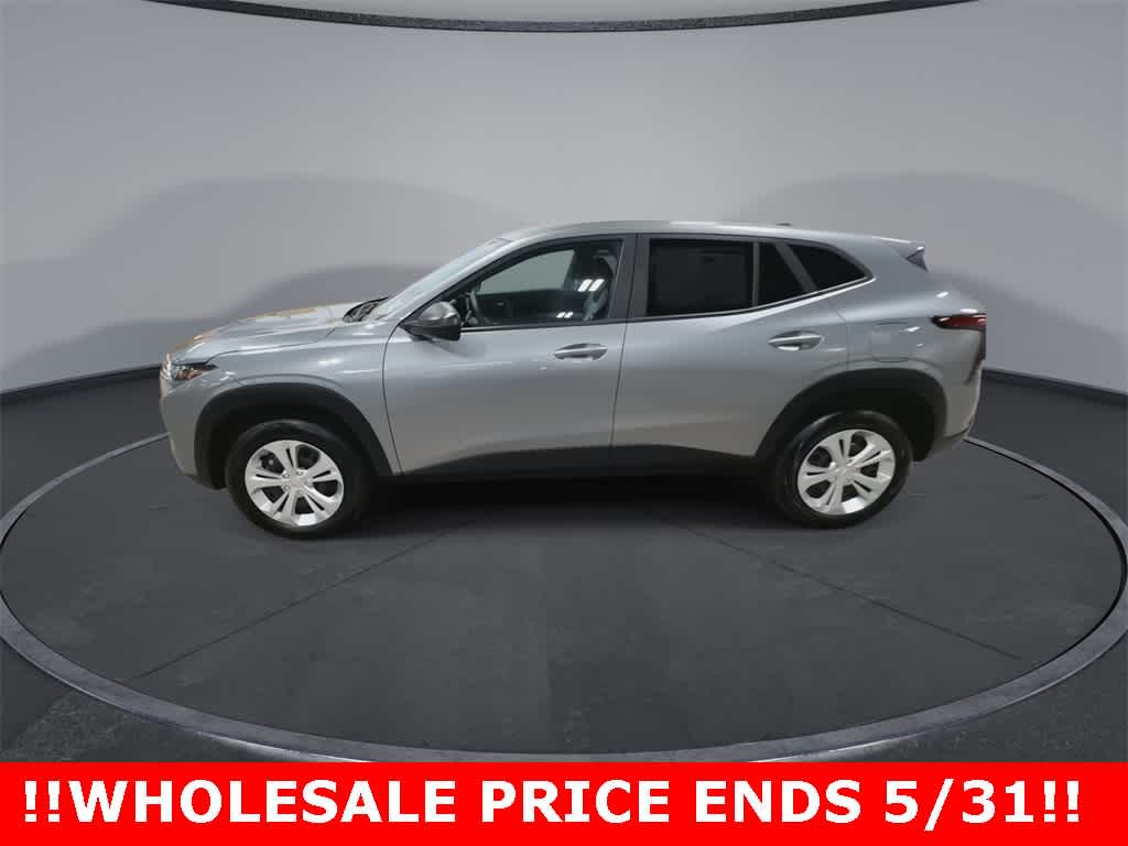 2024 Chevrolet Trax LS 5