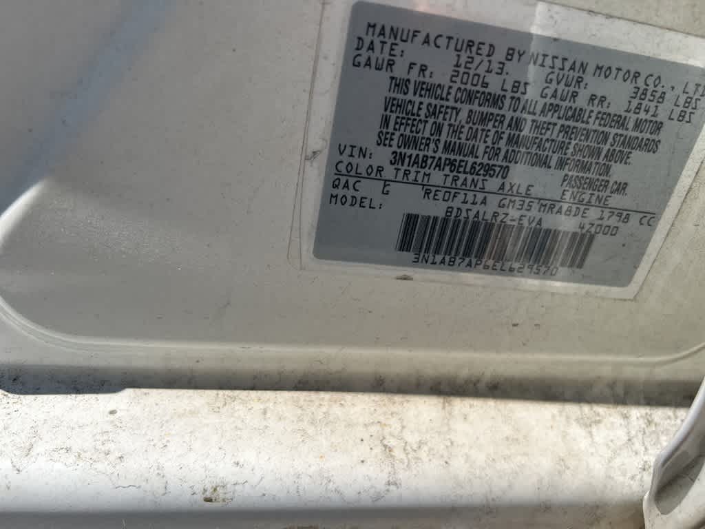 Thumbnail: 2014 Nissan Sentra - 16