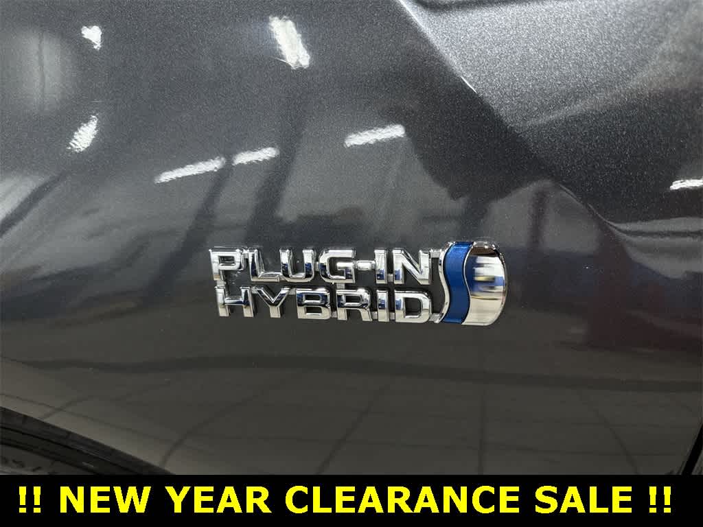 Thumbnail: 2017 Toyota Prius Prime - 25