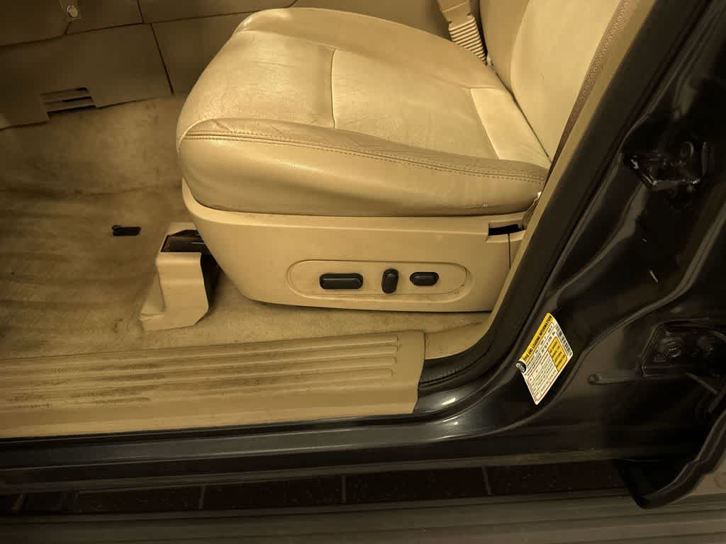 Thumbnail: 2010 Ford Explorer - 24