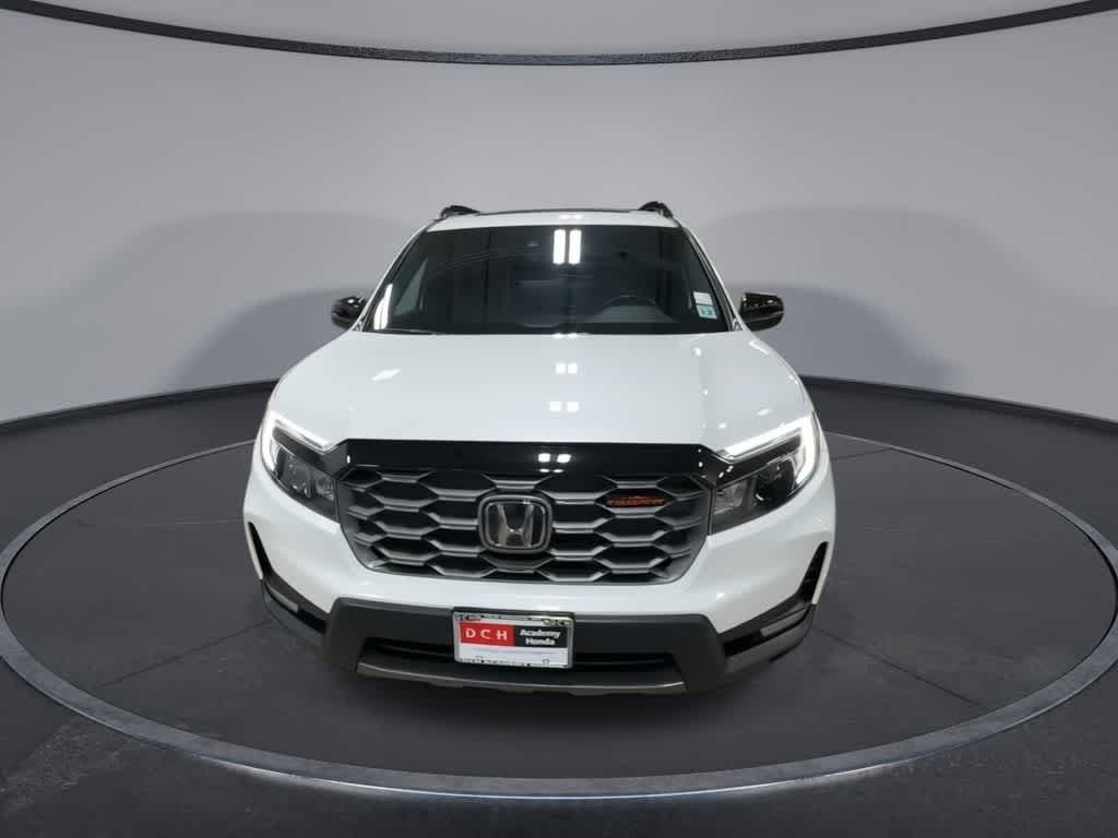 Thumbnail: 2023 Honda Passport - 3