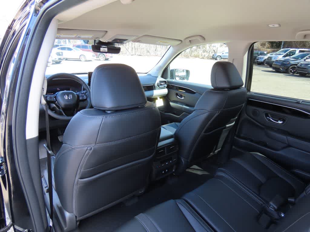 Thumbnail: 2026 Honda Pilot - 16