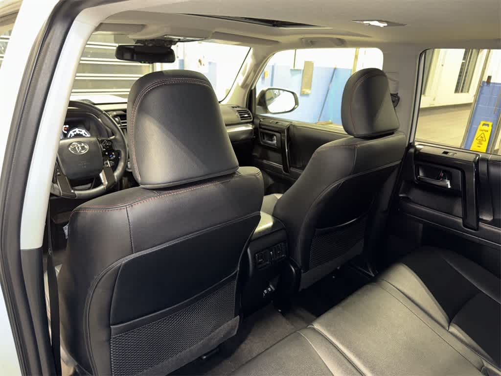 Thumbnail: 2022 Toyota 4Runner - 29