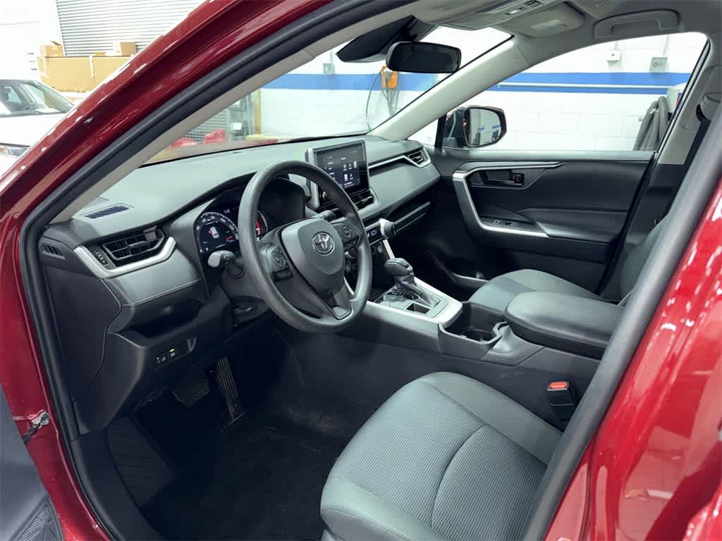 Thumbnail: 2024 Toyota RAV4 - 27