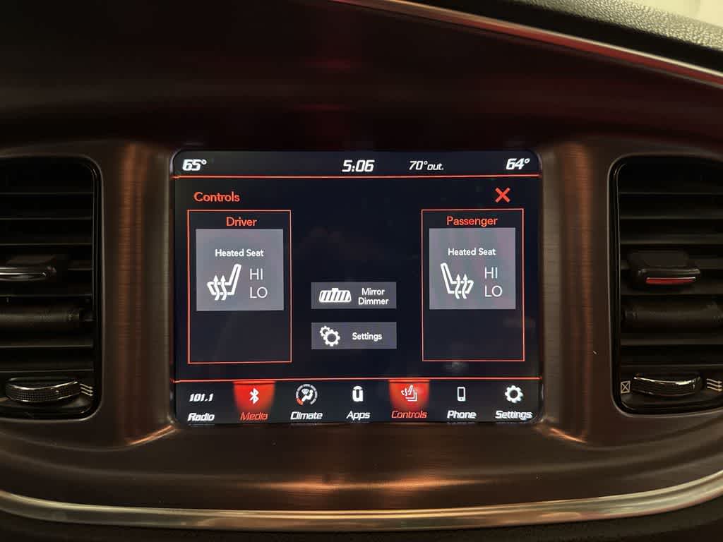 Thumbnail: 2017 Dodge Charger - 30