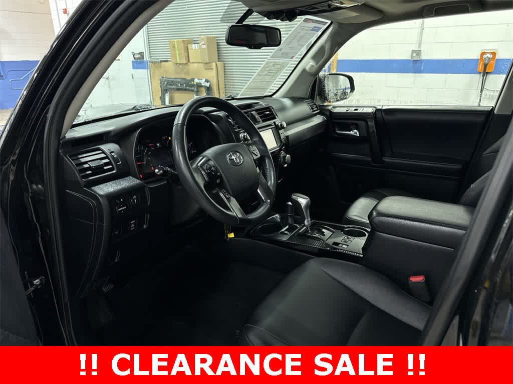 Thumbnail: 2019 Toyota 4Runner - 30