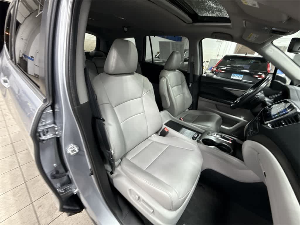 Thumbnail: 2022 Honda Pilot - 15