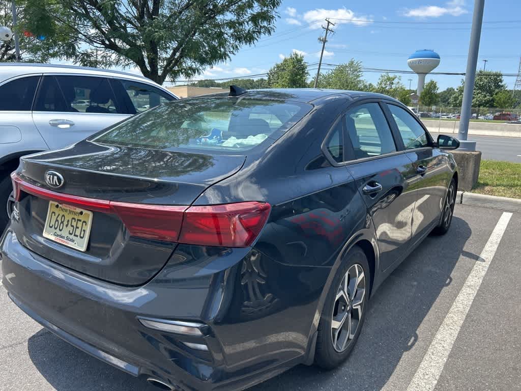 Thumbnail: 2020 Kia Forte - 18