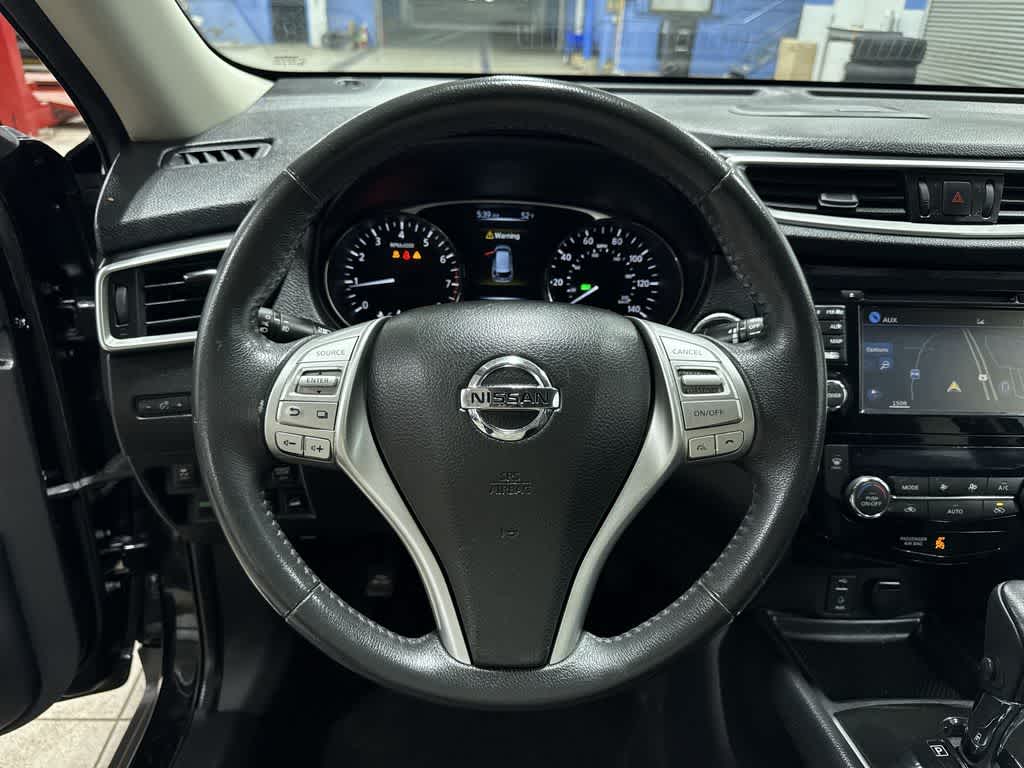 Thumbnail: 2016 Nissan Rogue - 18