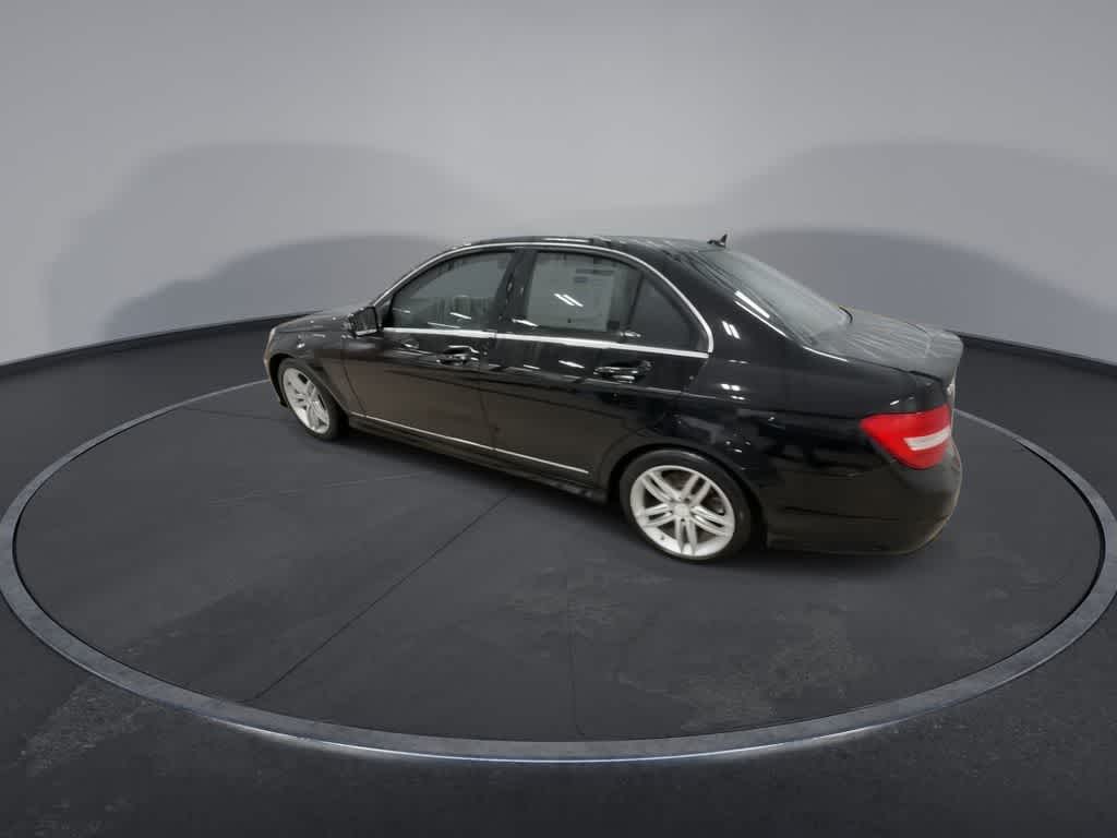 Thumbnail: 2014 Mercedes-Benz C-Class - 6