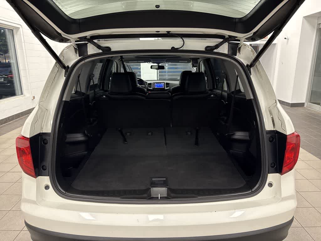 Thumbnail: 2018 Honda Pilot - 11
